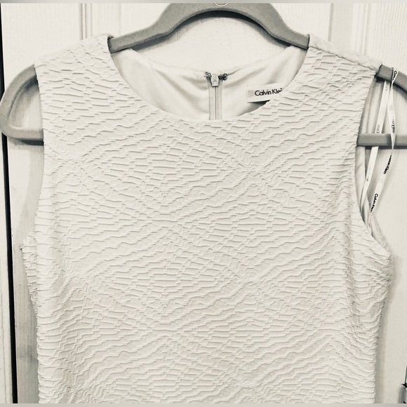CALVIN KLEIN- NWT, Sz 6 Sleeveless, Solid White Dress With Textured Pattern - Picture 7 of 12